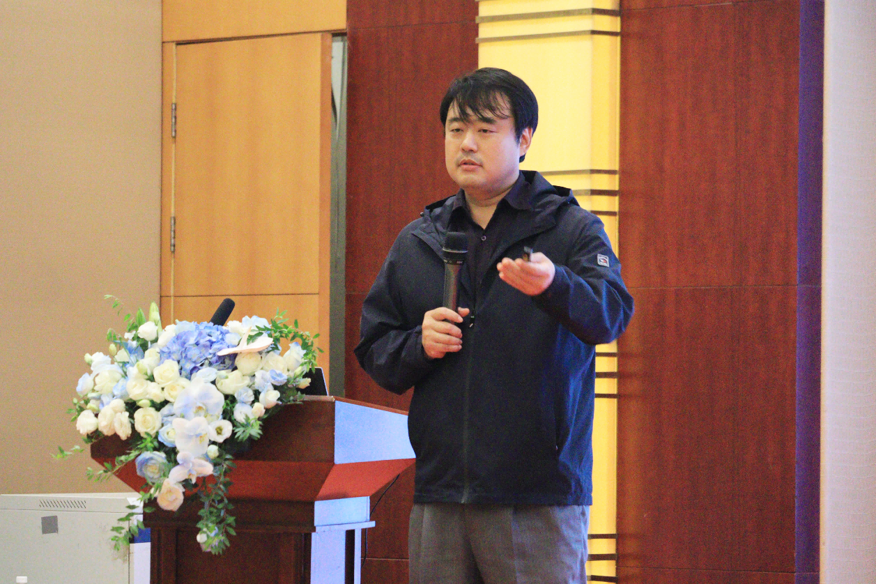顾立平 (2).png 顾立平 (2).png