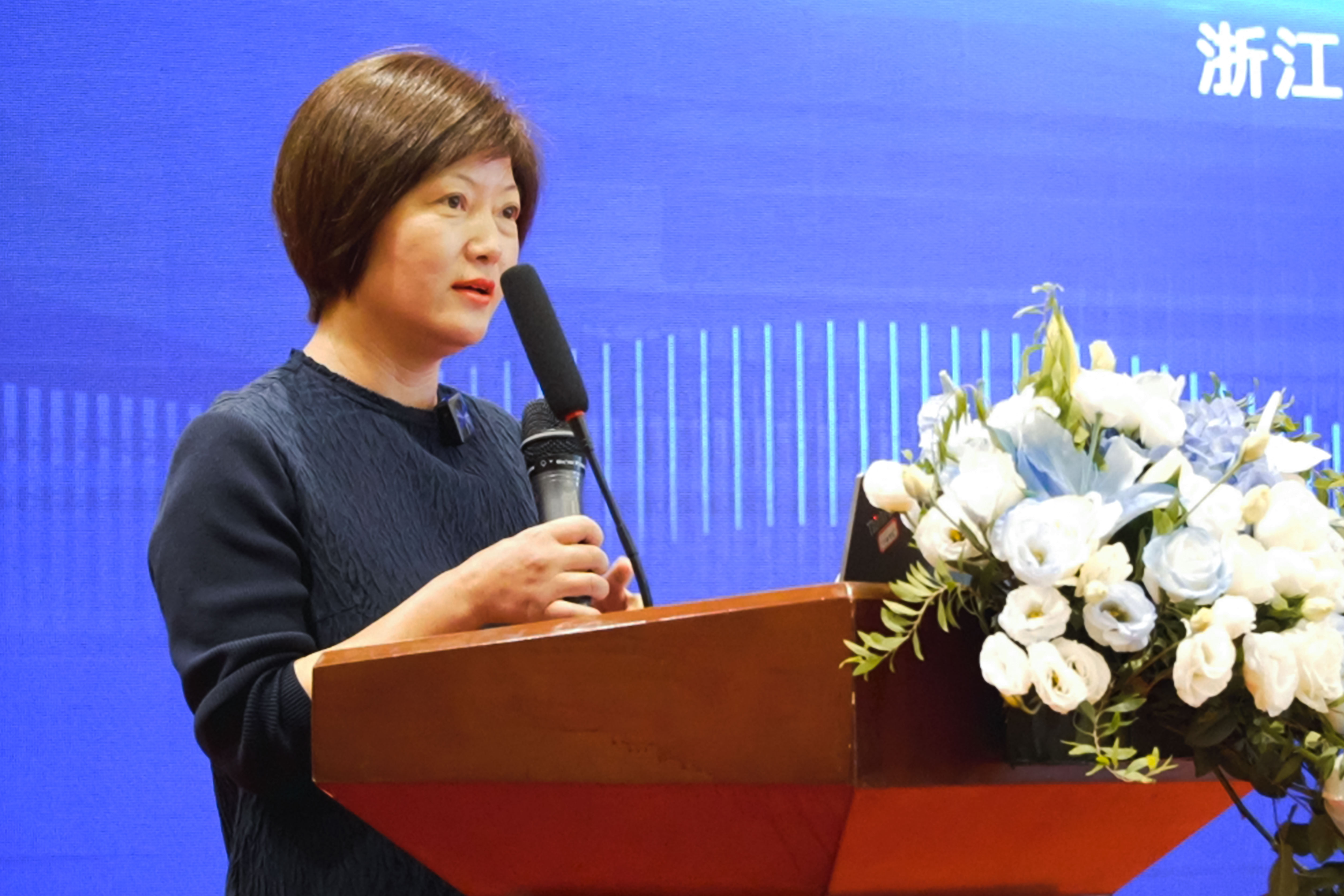 池晓波.jpg 池晓波.jpg