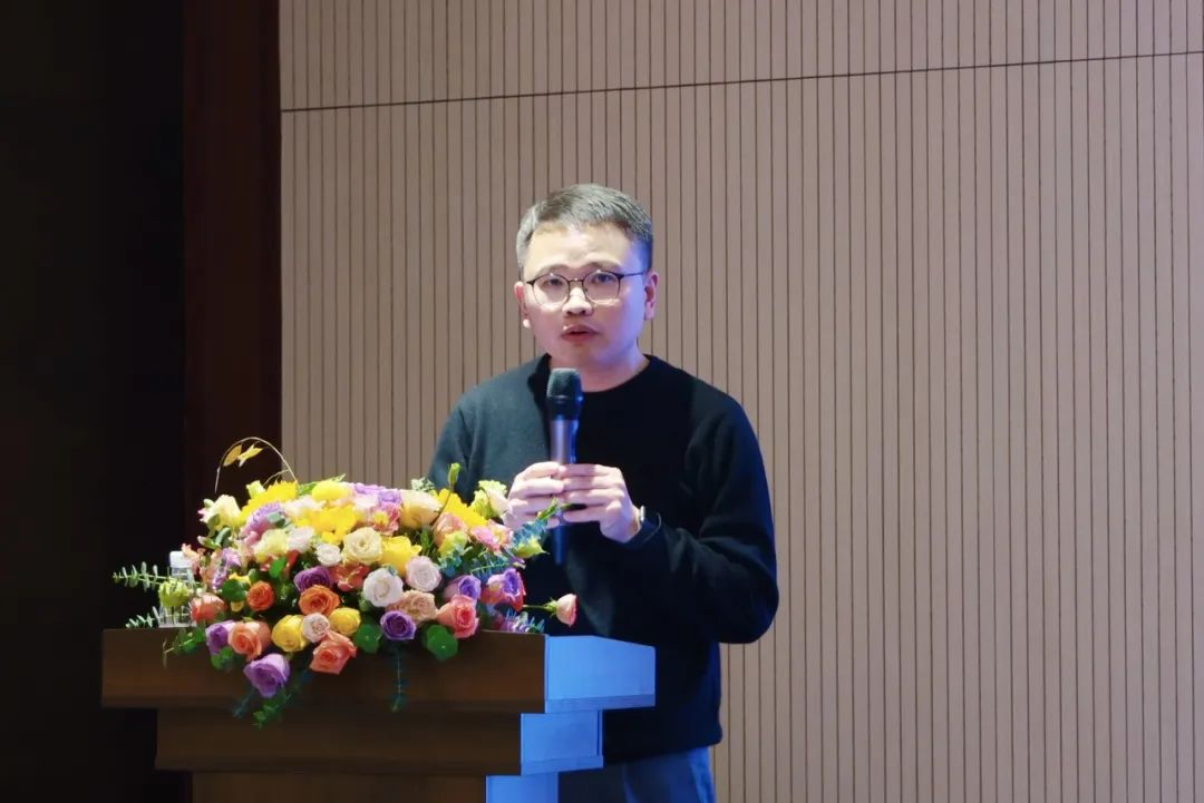 卓应忠.png
